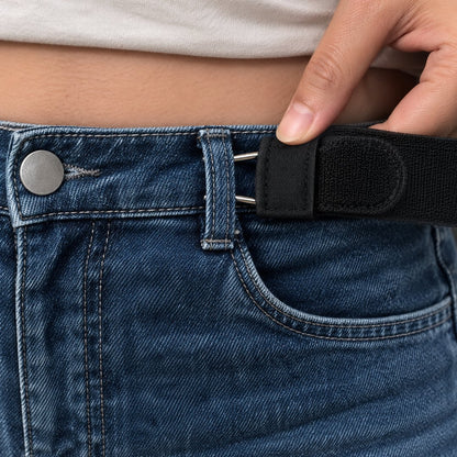 Step 1: clip the hook into the front belt loop