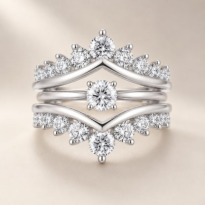 Silver ring jacket (white gold plated) with a one carat solitaire in the center