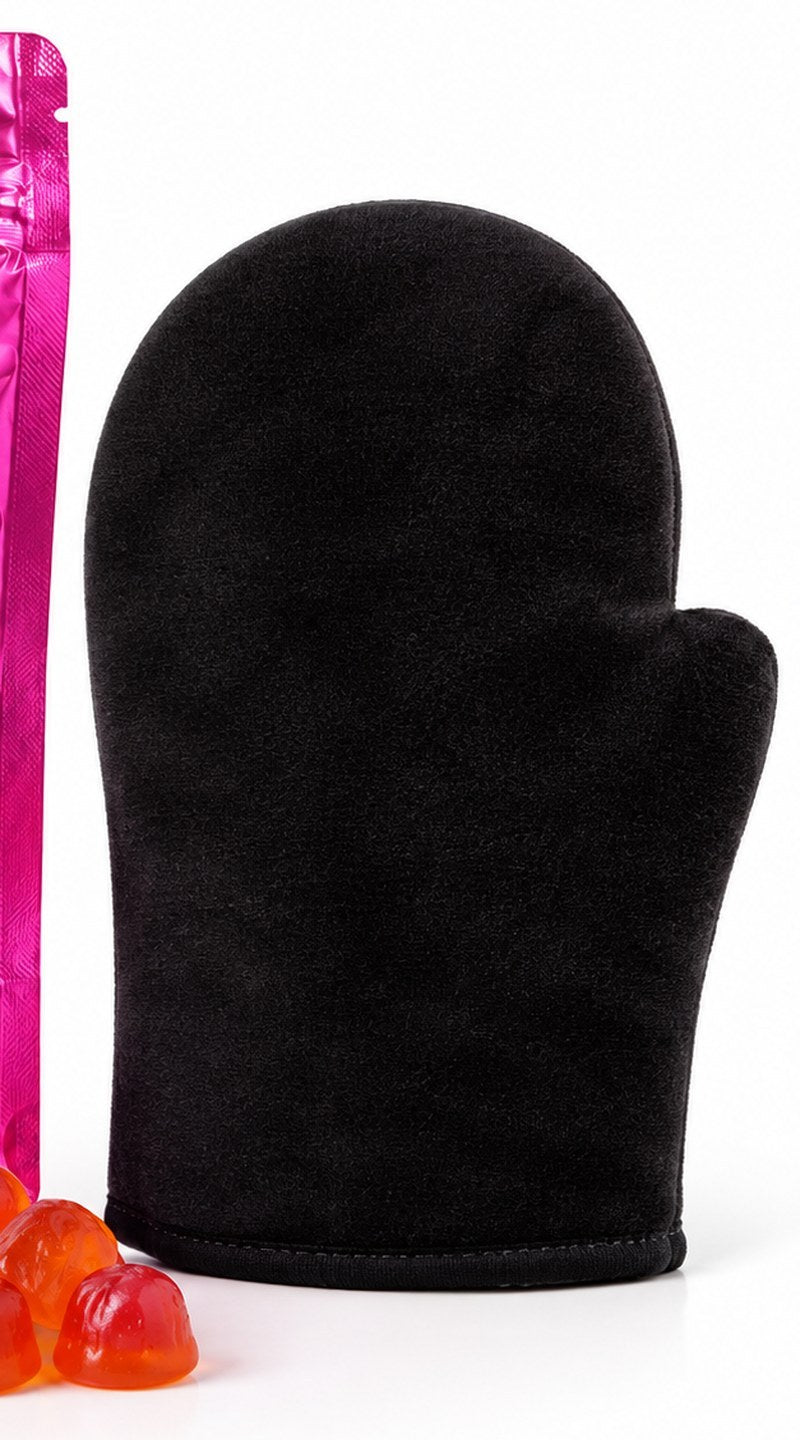 Free tanning mitt